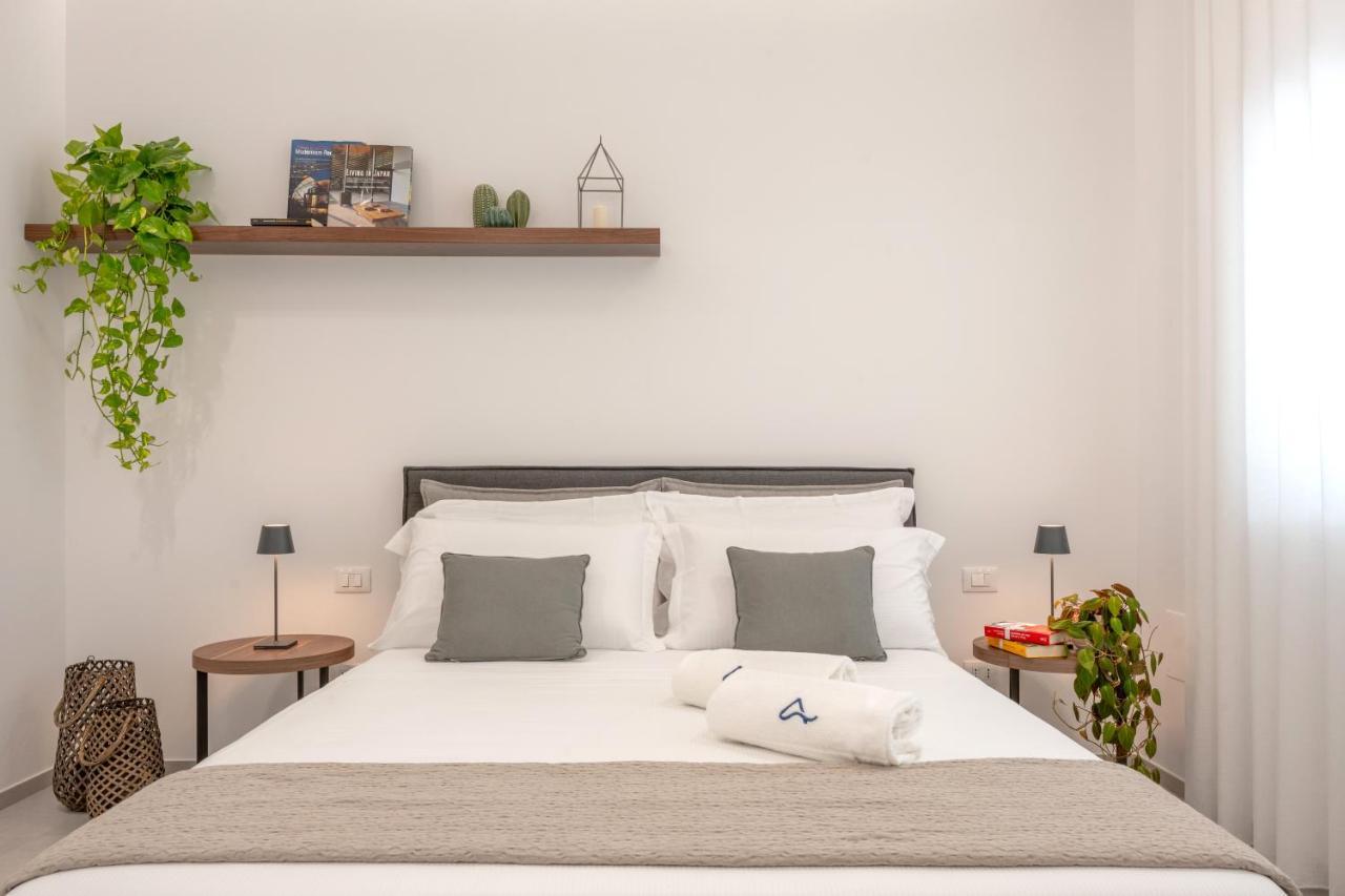 Daline Holiday Rooms อักกวาริกา เดล กาโป ภายนอก รูปภาพ