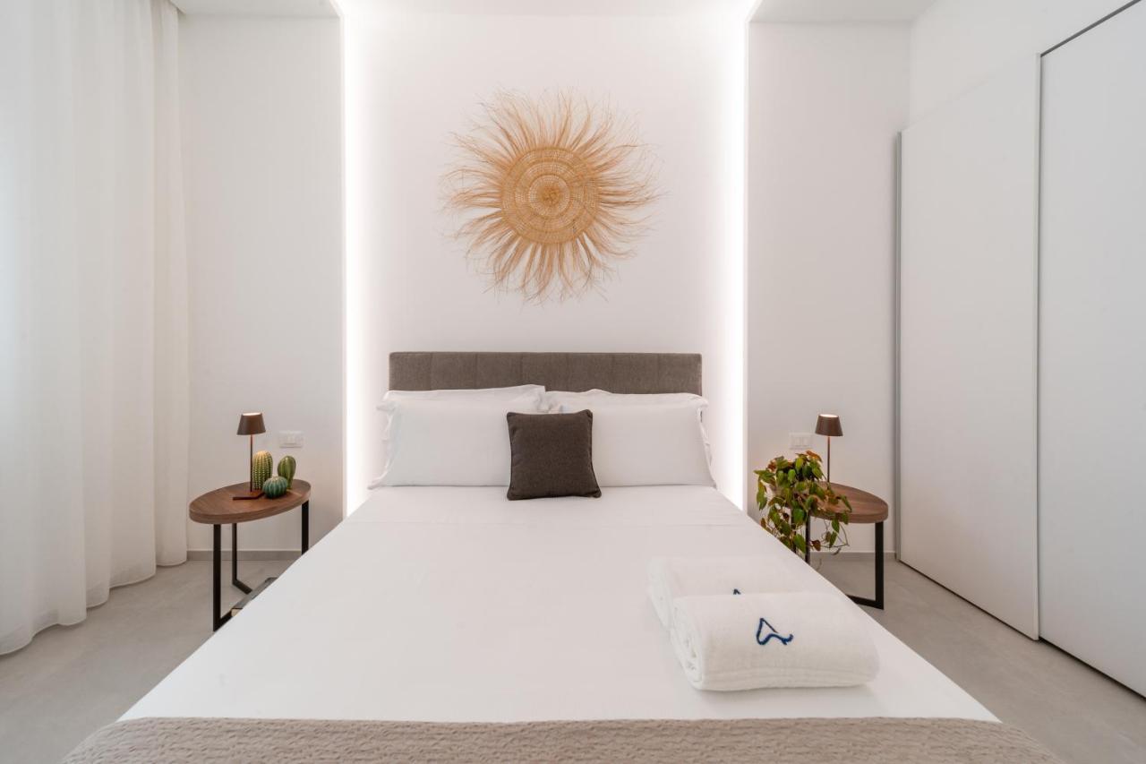 Daline Holiday Rooms อักกวาริกา เดล กาโป ภายนอก รูปภาพ