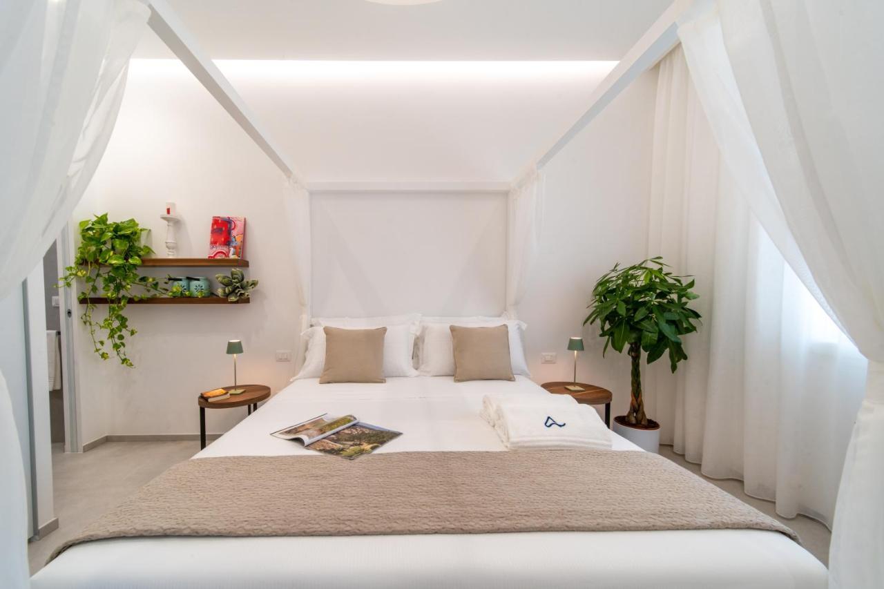 Daline Holiday Rooms อักกวาริกา เดล กาโป ภายนอก รูปภาพ