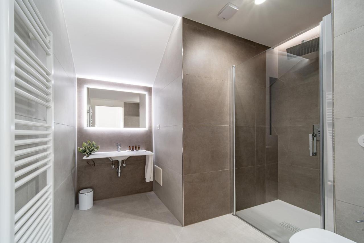 Daline Holiday Rooms อักกวาริกา เดล กาโป ภายนอก รูปภาพ