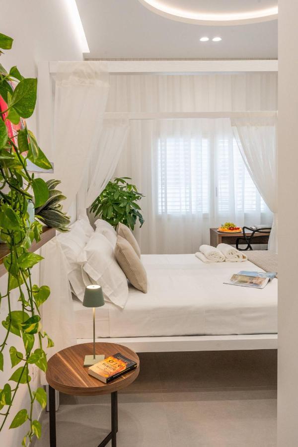 Daline Holiday Rooms อักกวาริกา เดล กาโป ภายนอก รูปภาพ