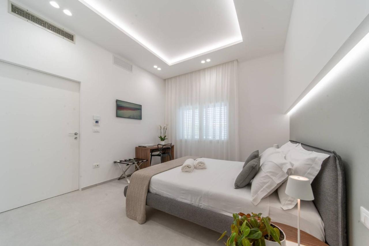 Daline Holiday Rooms อักกวาริกา เดล กาโป ภายนอก รูปภาพ