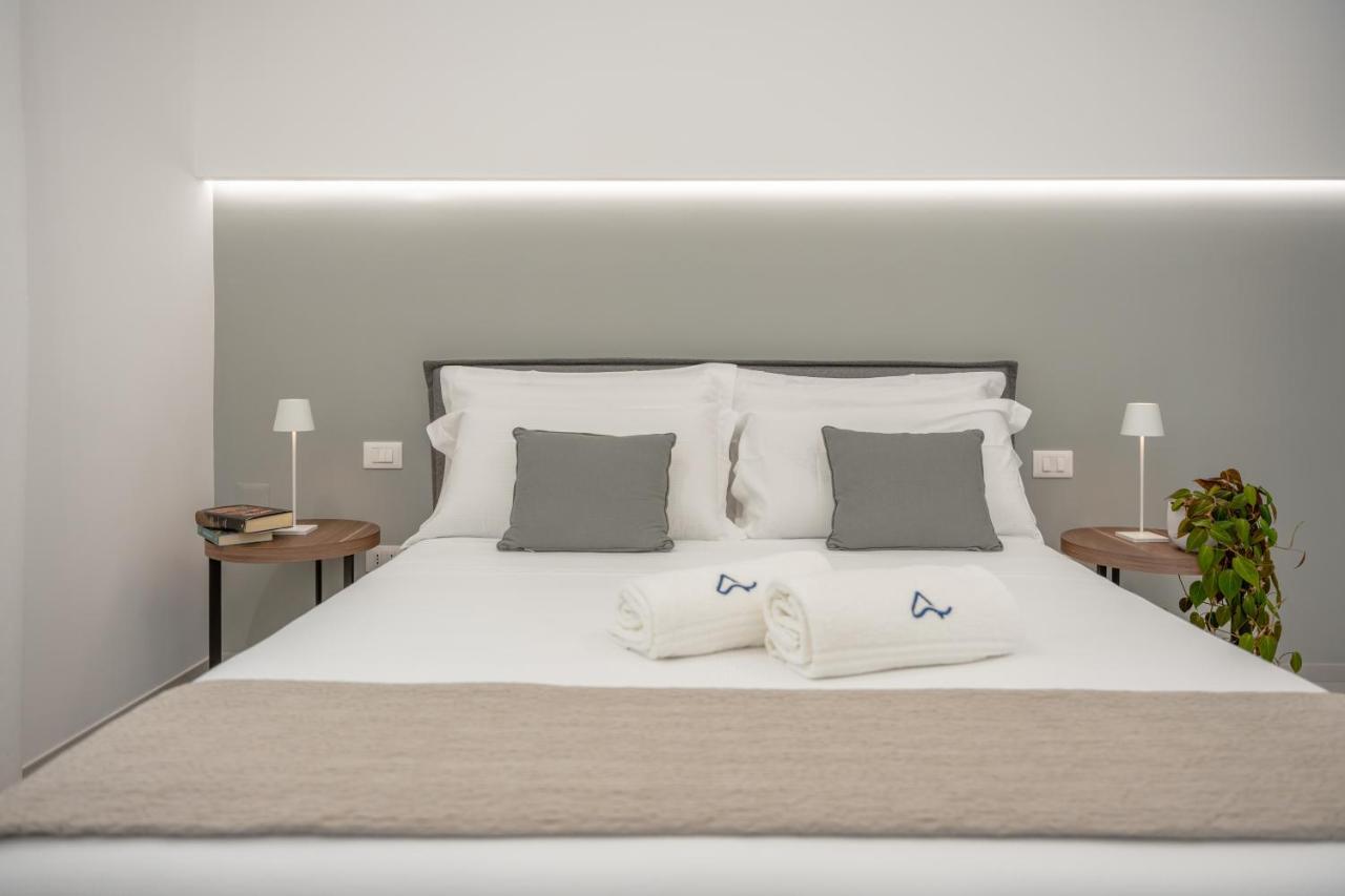 Daline Holiday Rooms อักกวาริกา เดล กาโป ภายนอก รูปภาพ